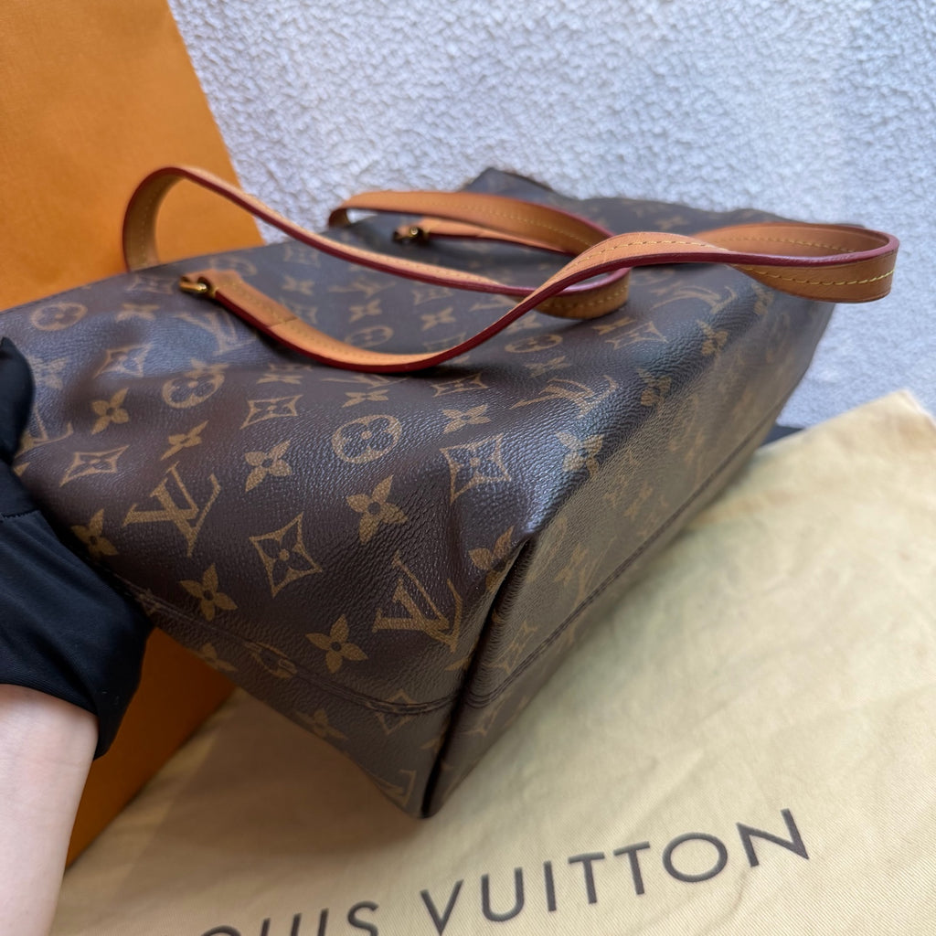 Louis Vuitton Shoulder Bag N44040