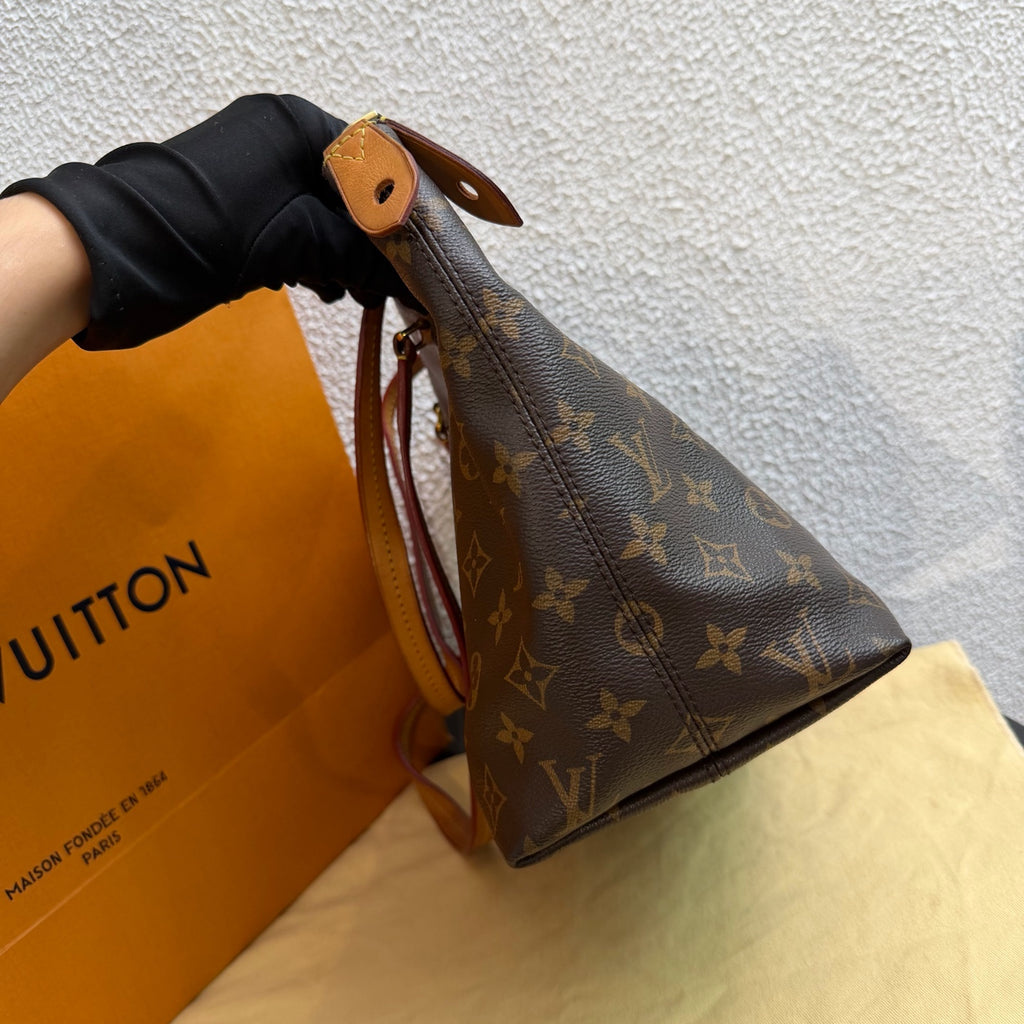 Louis Vuitton Shoulder Bag N44040