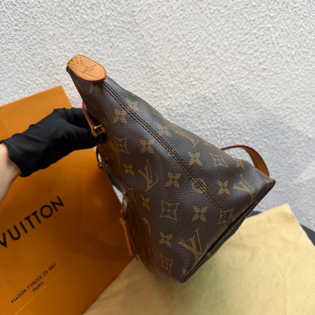 Louis Vuitton Shoulder Bag N44040
