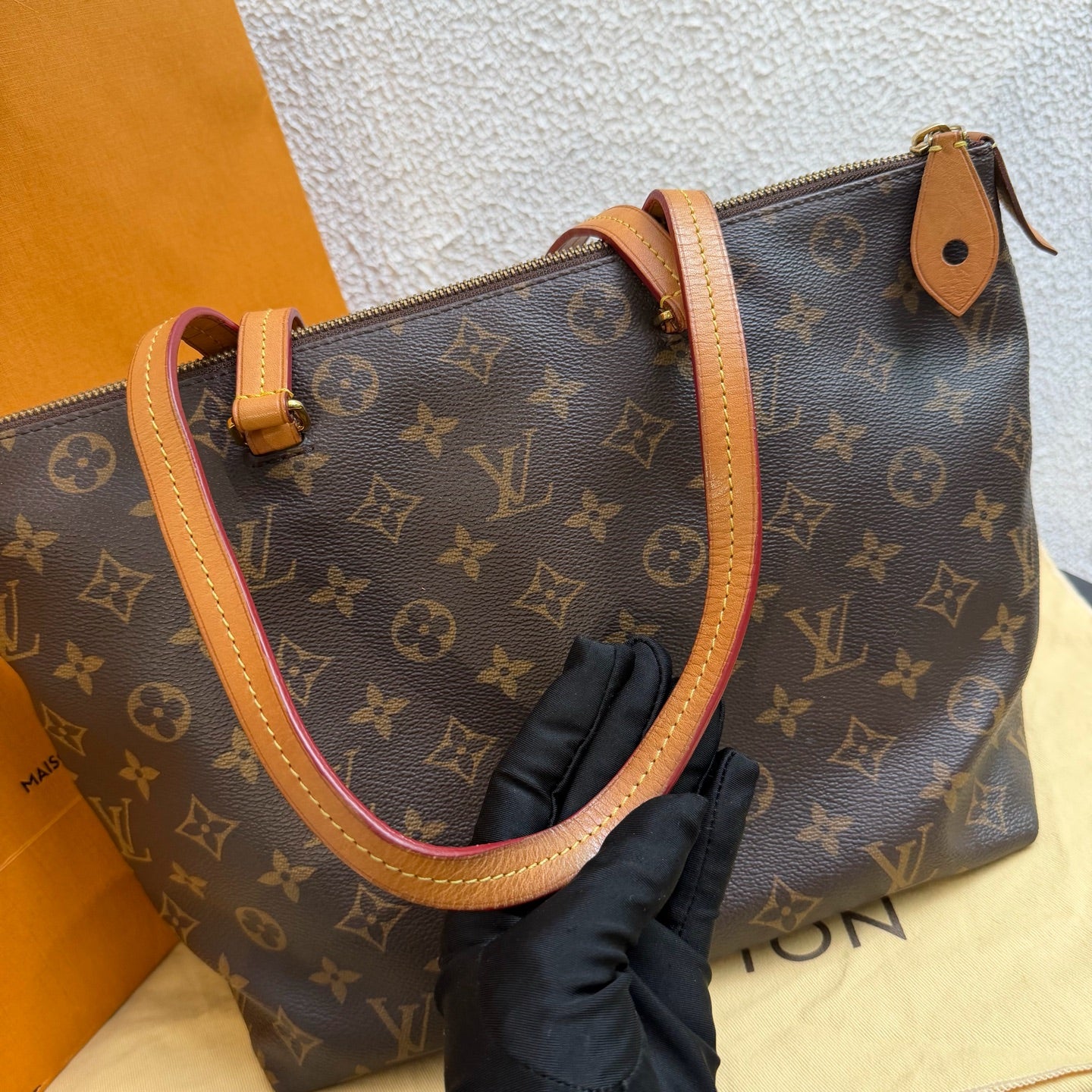 Louis Vuitton Shoulder Bag N44040