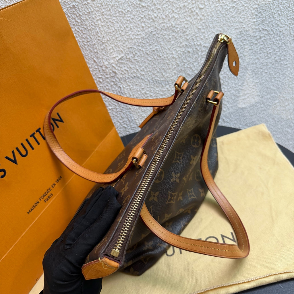 Louis Vuitton Shoulder Bag N44040