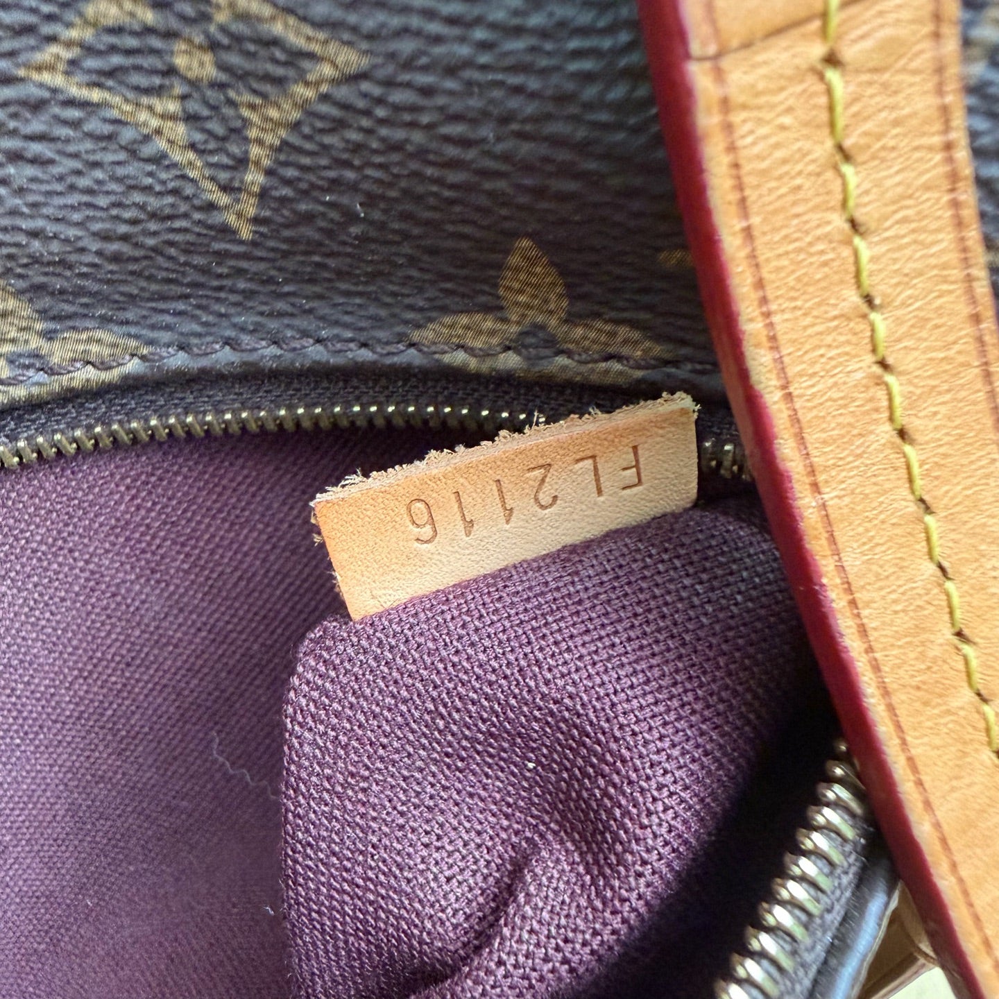 Louis Vuitton Shoulder Bag N44040