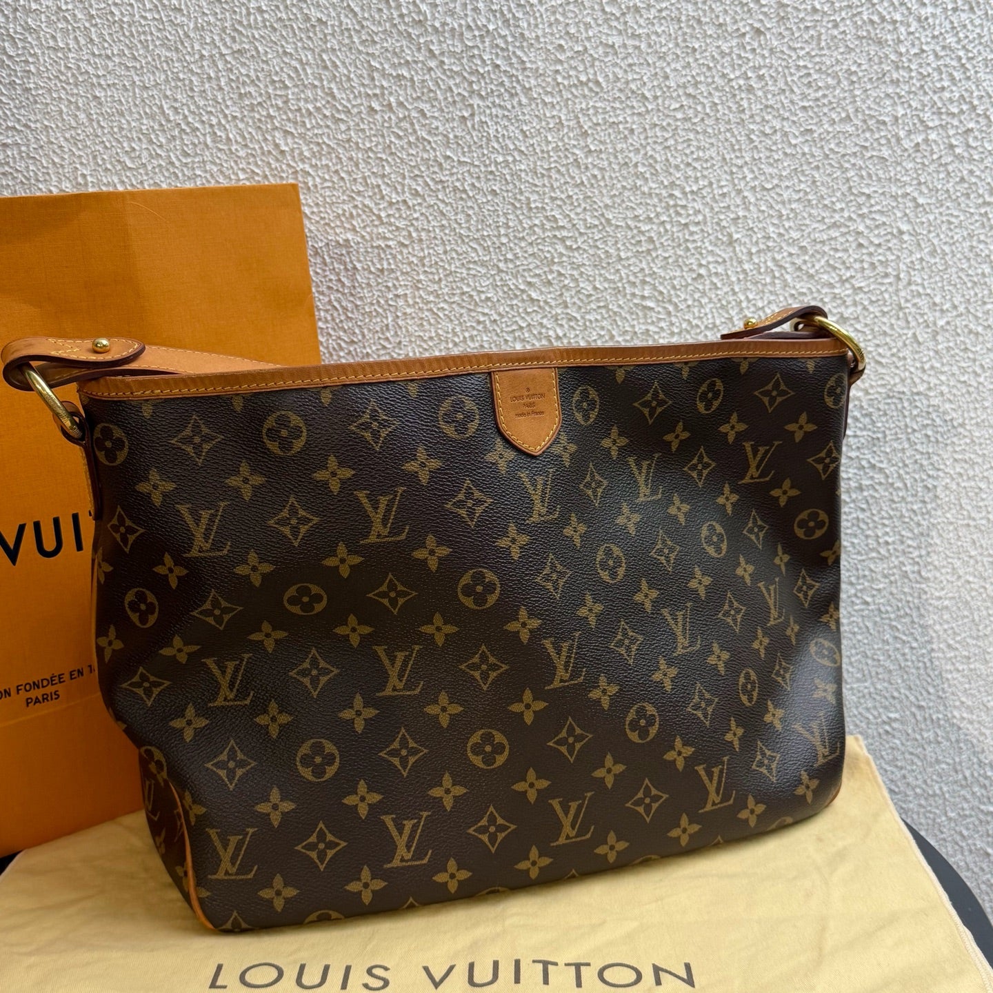 Louis Vuitton Leather M40352
