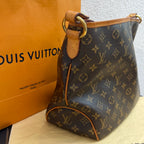 Louis Vuitton Leather M40352
