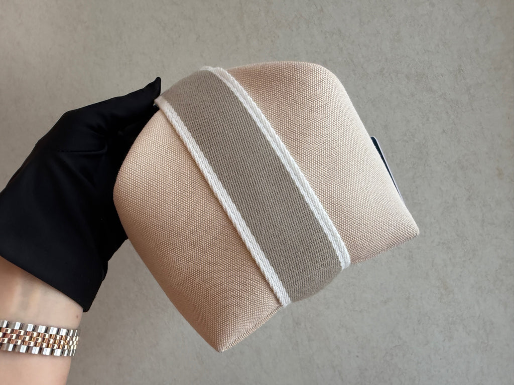 Hermes Canvas White