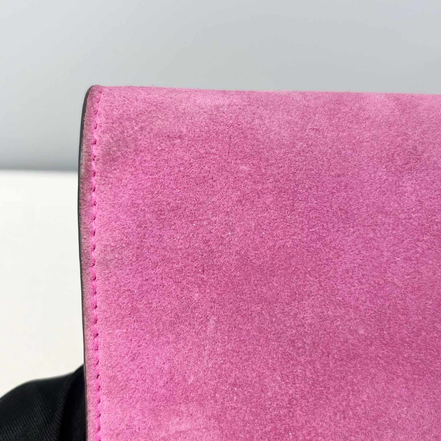 Gucci Alcantara Pink
