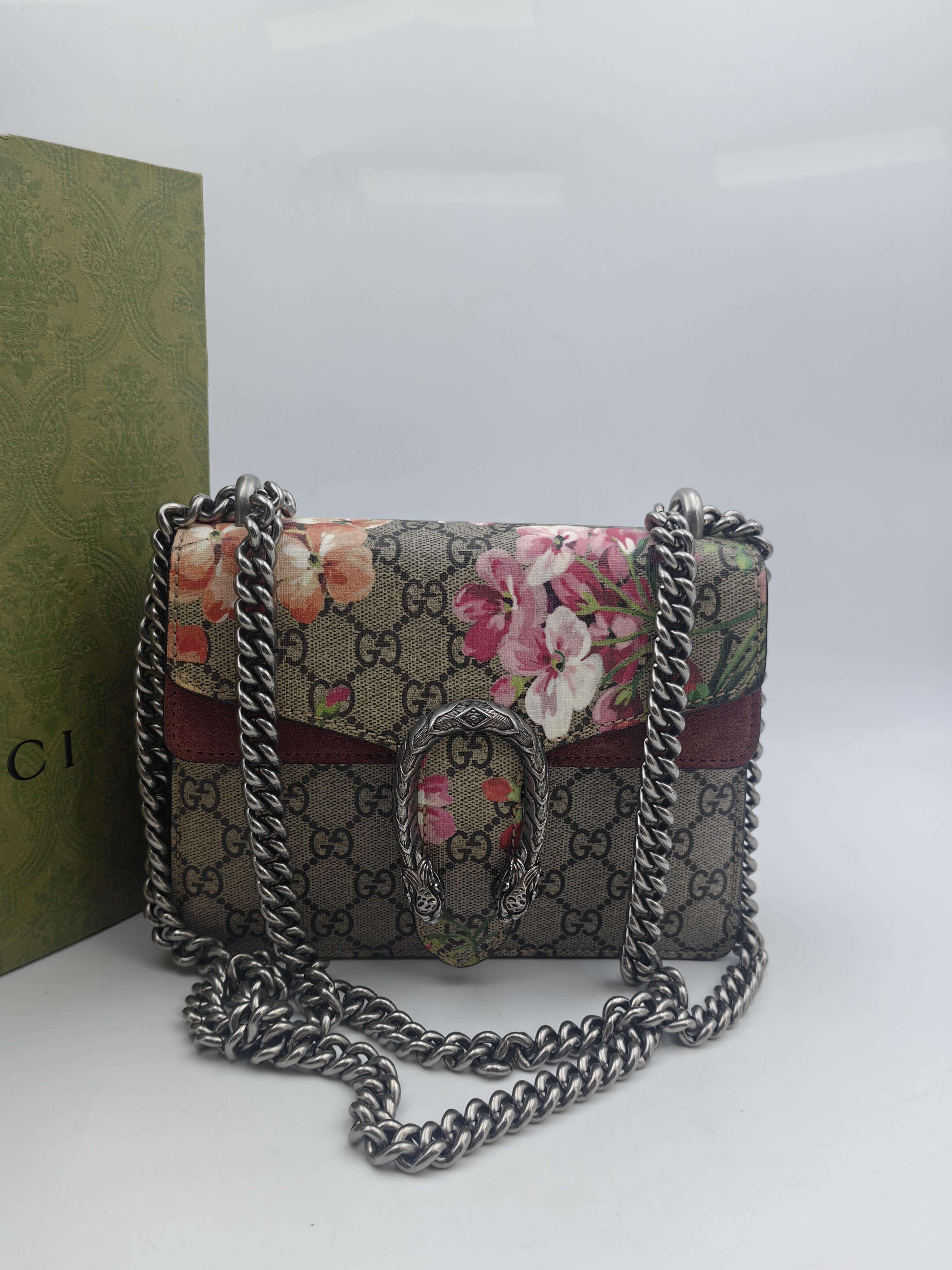 Gucci Red