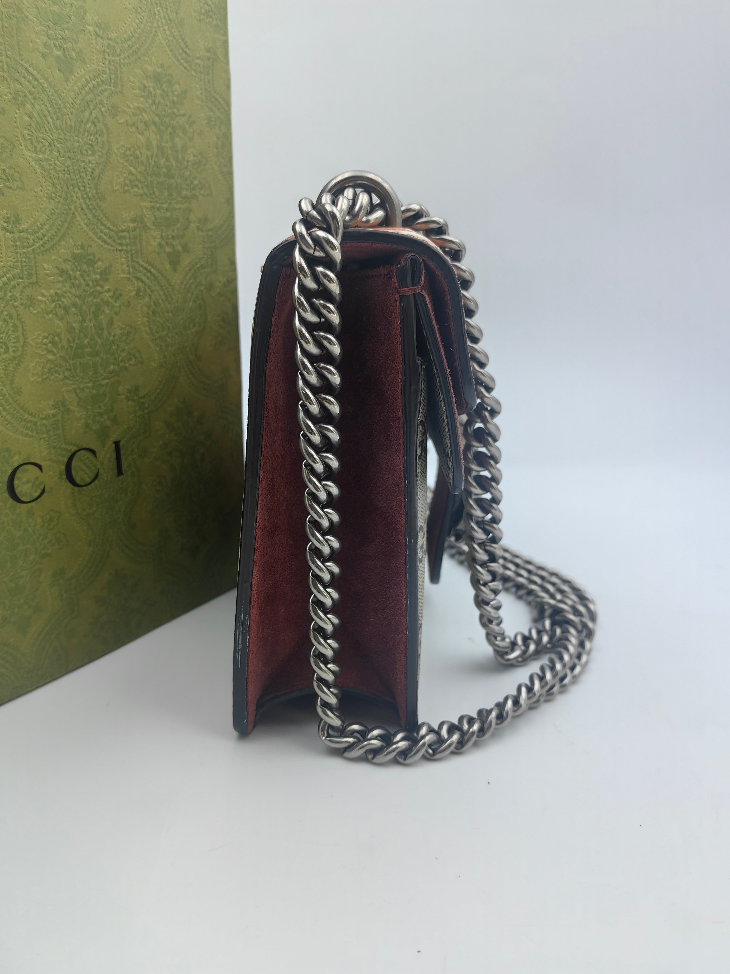 Gucci Red