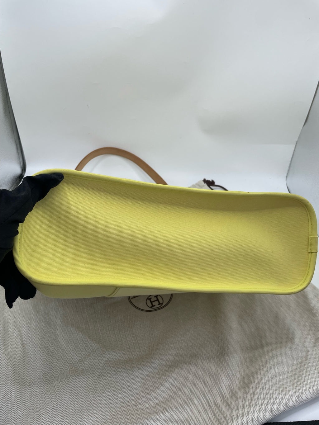 Hermes Canvas