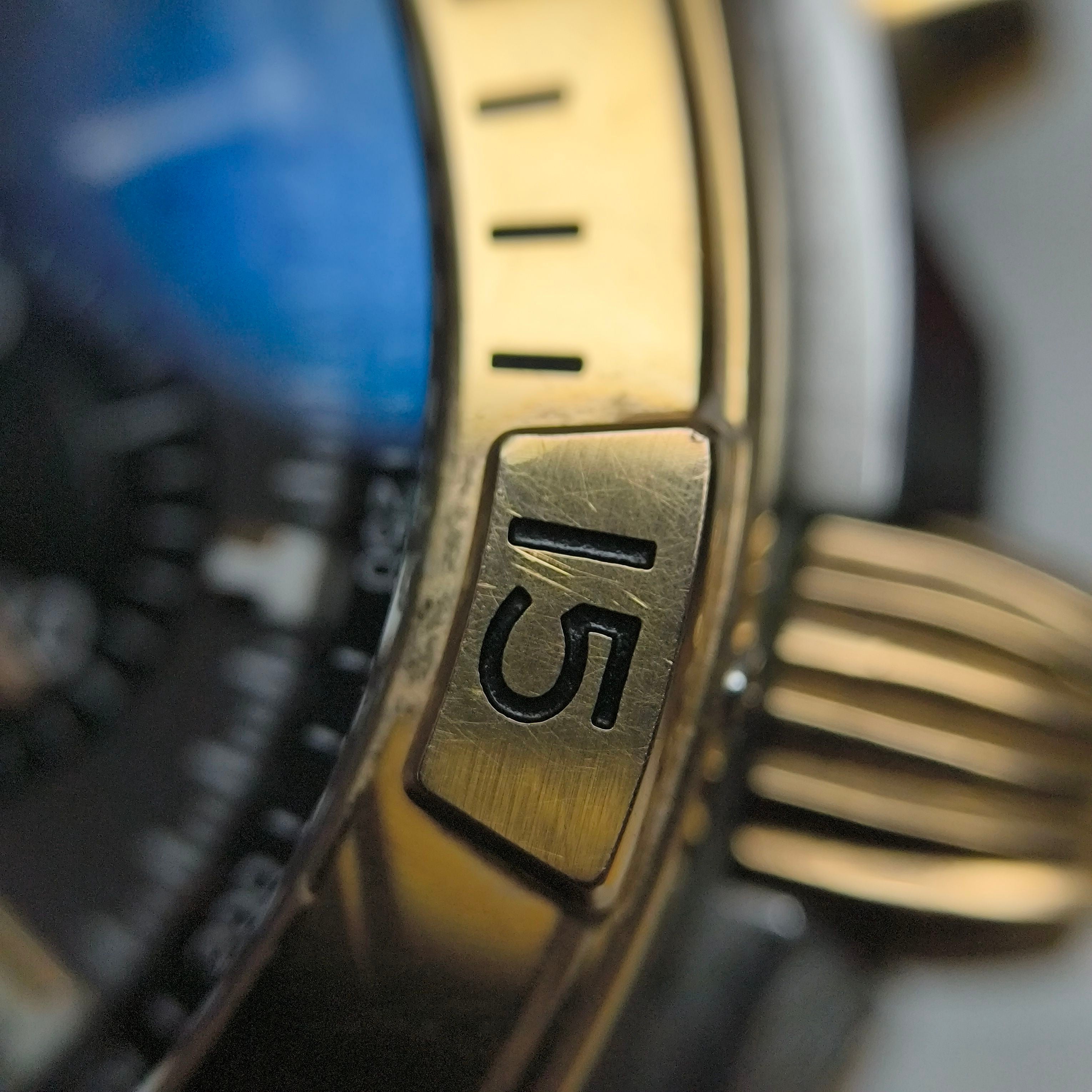 Breitling Chronomat mechanical timekeeping collection Mechanical watch 42 millimeters UB0134101B1U1