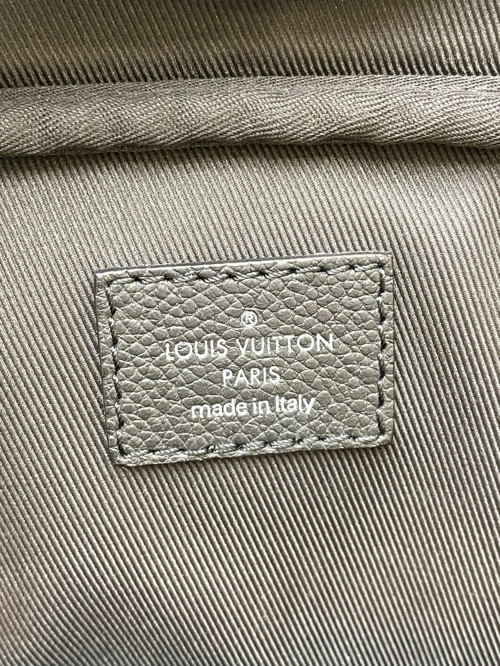 Louis Vuitton Leather Gray