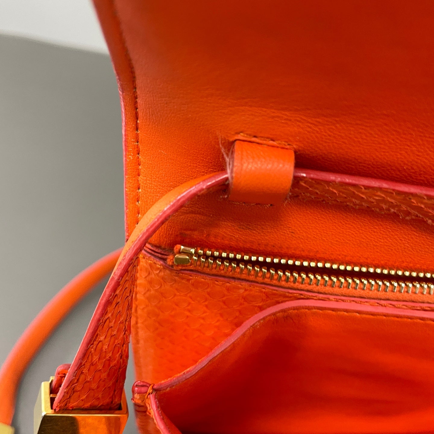 Saint laurent Orange