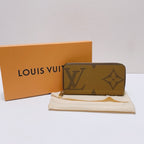 Louis Vuitton Clutch