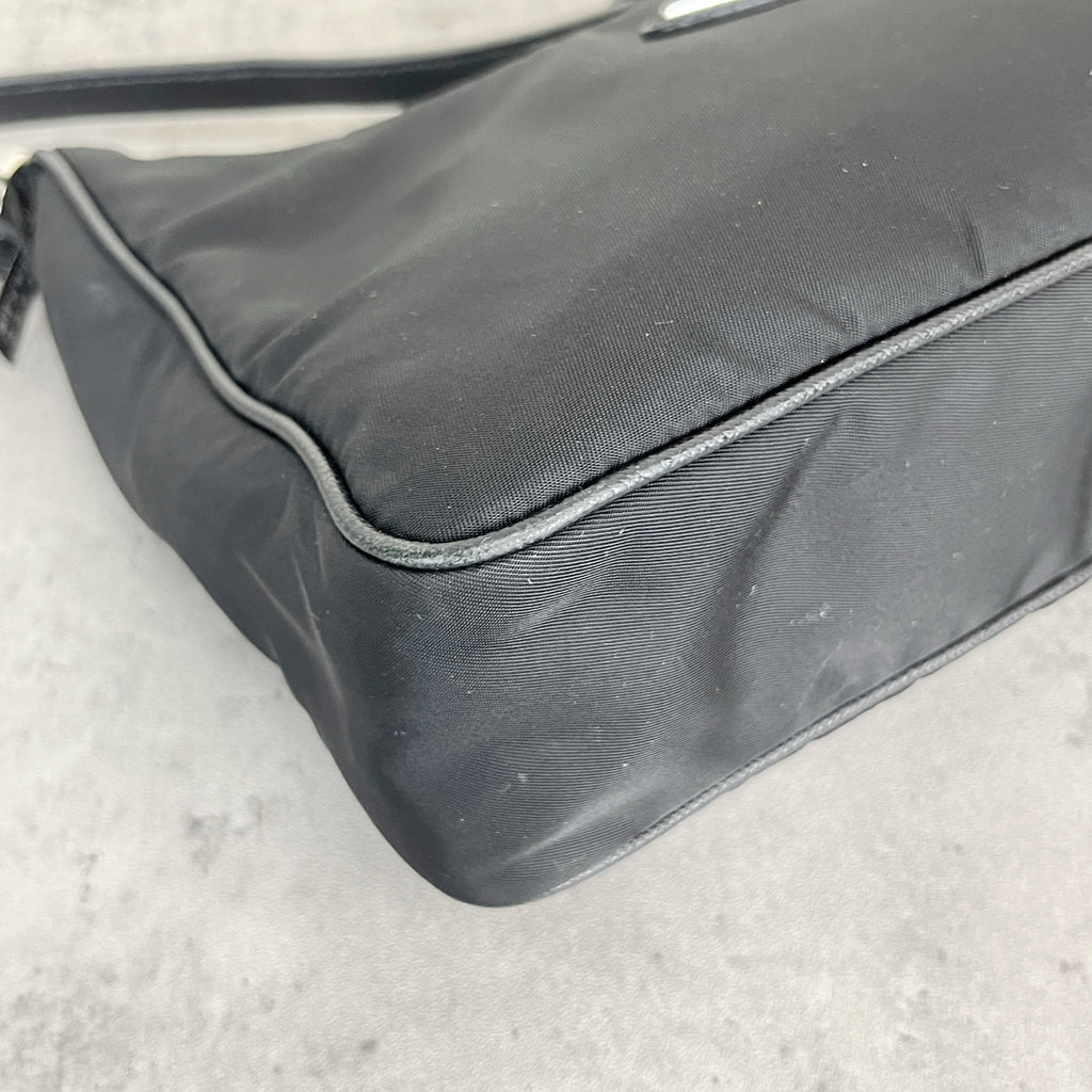 Prada Prada Re-Edition 2005 Re-Nylon Recycled Nylon Mini Handbag Cordura Black 1NE204_R064_F0002