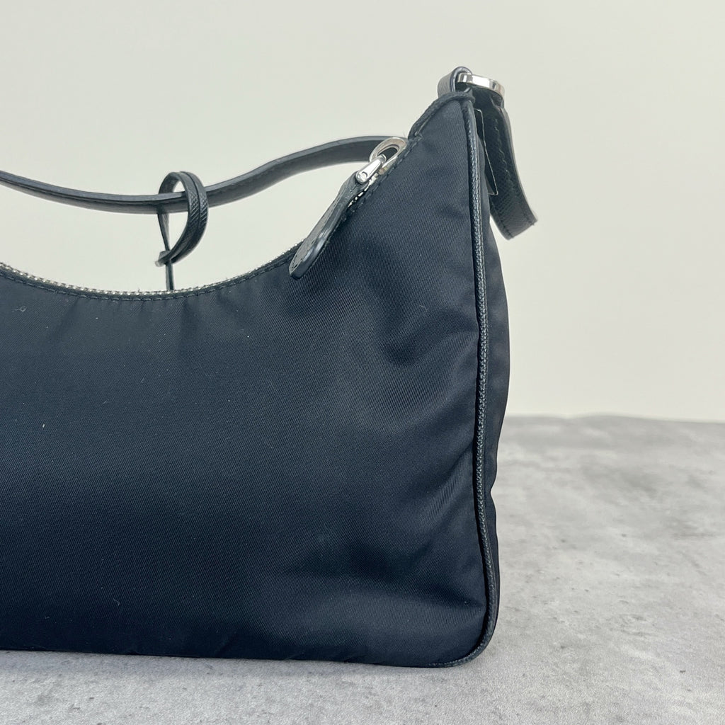 Prada Prada Re-Edition 2005 Re-Nylon Recycled Nylon Mini Handbag Cordura Black 1NE204_R064_F0002