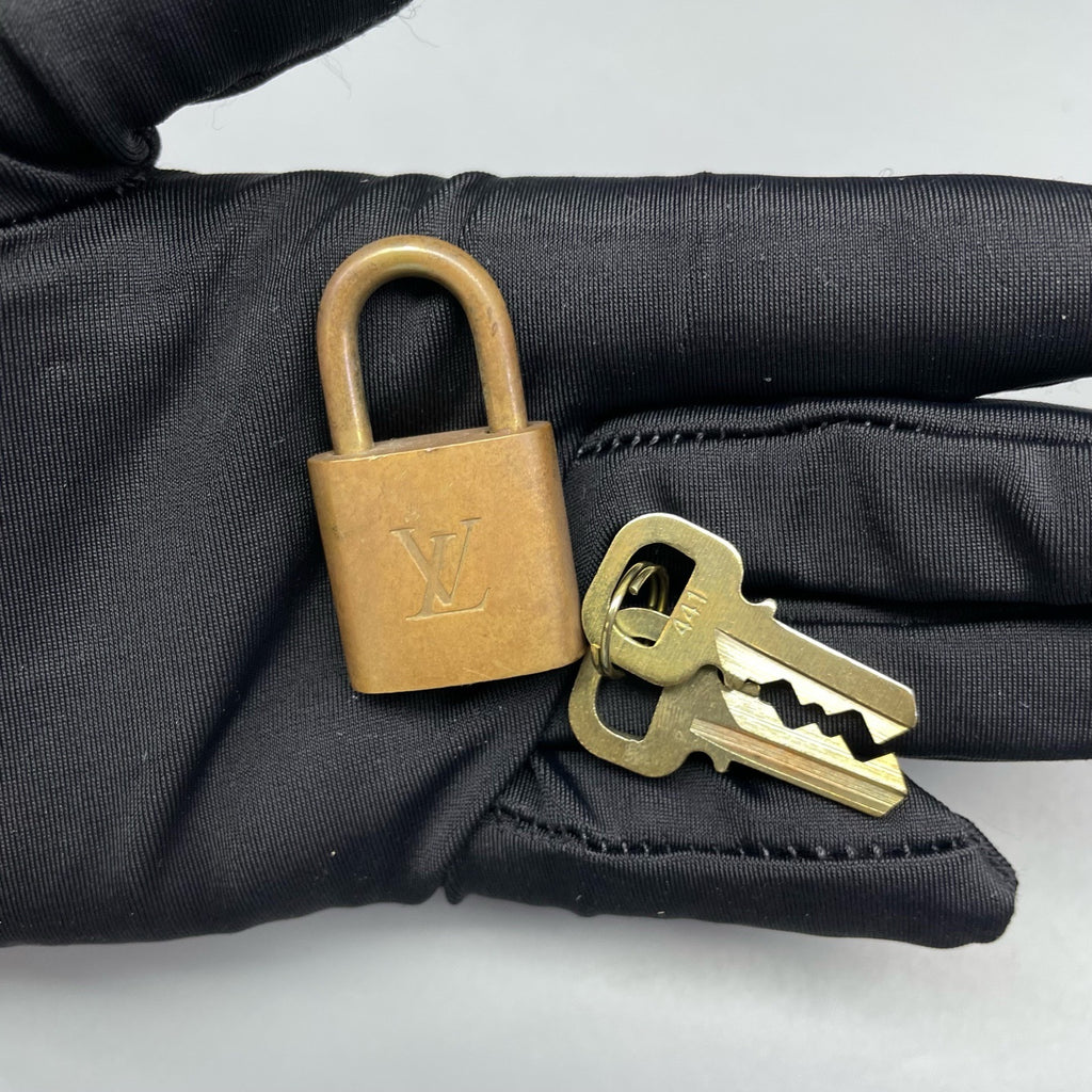 Louis Vuitton Shoulder Bag