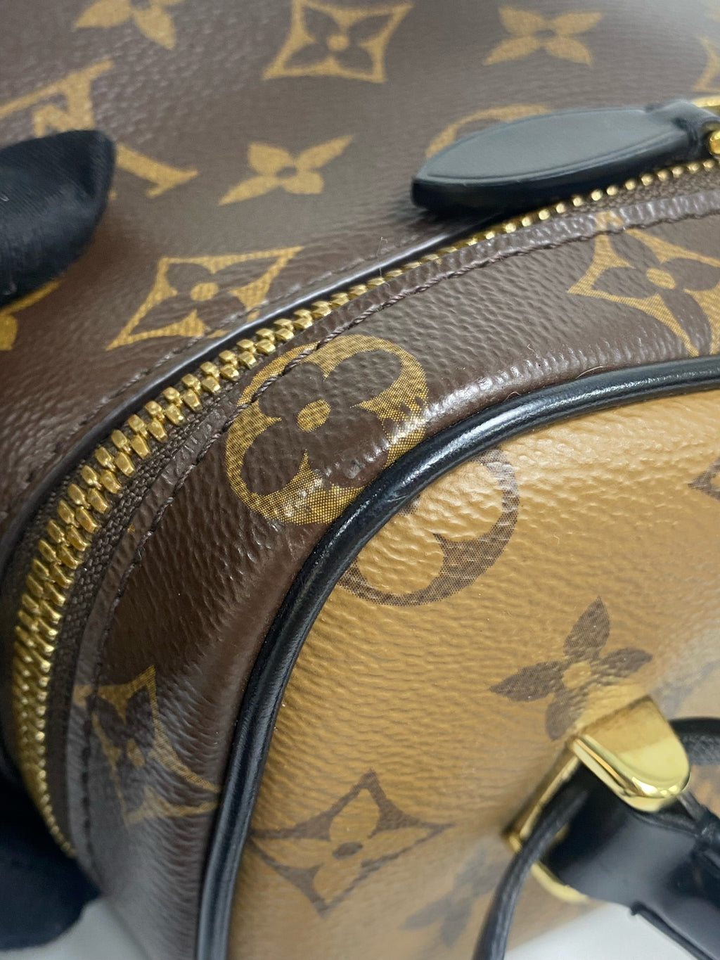 Louis Vuitton Shoulder Bag