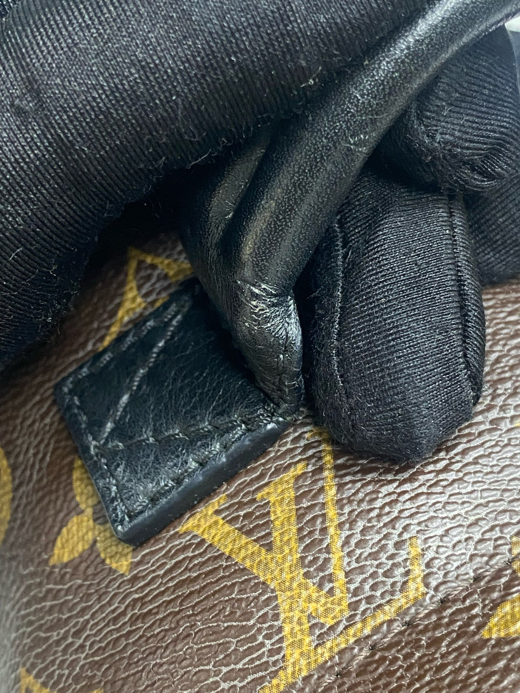 Louis Vuitton Backpack M41562