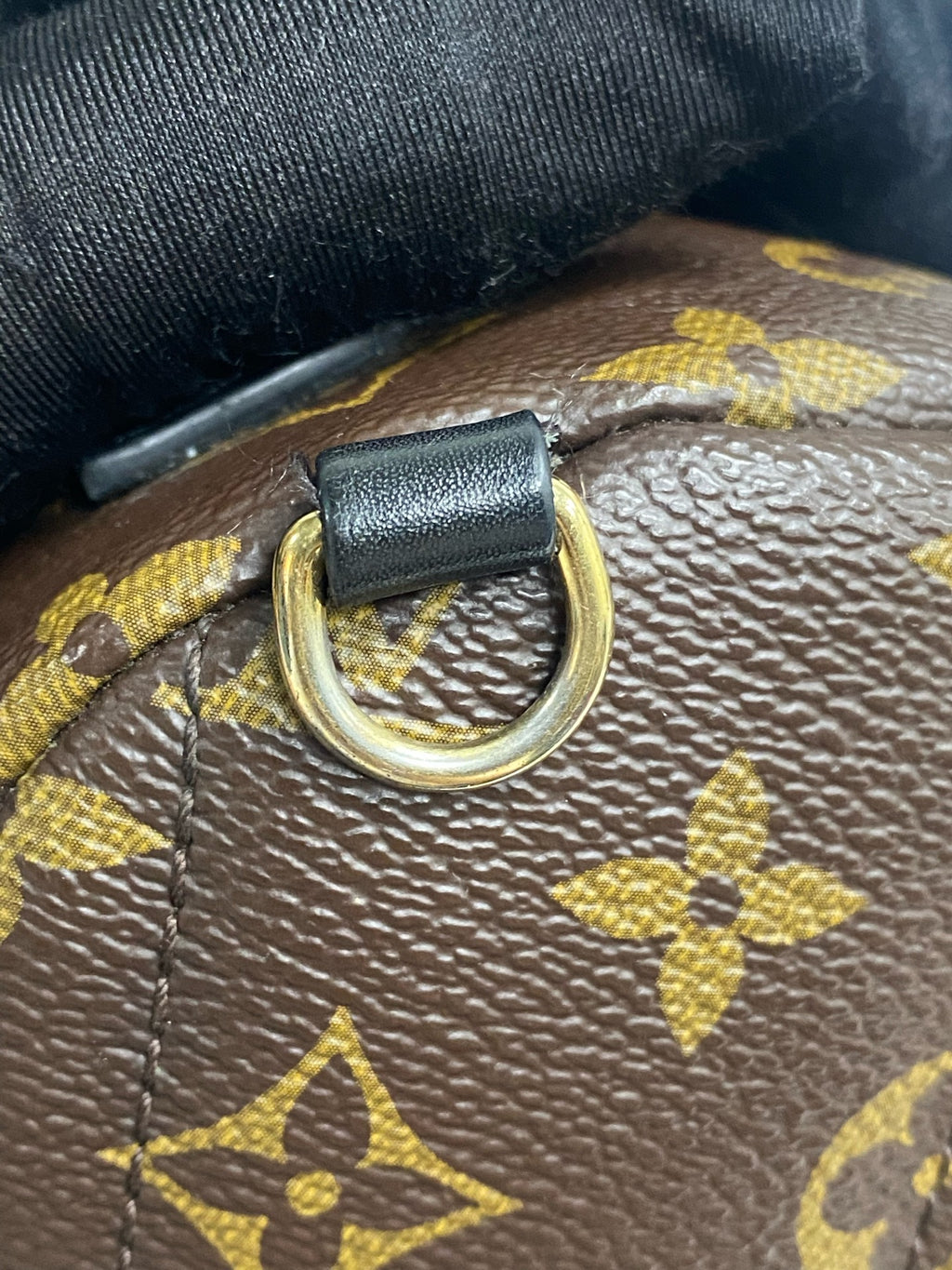 Louis Vuitton Backpack M41562