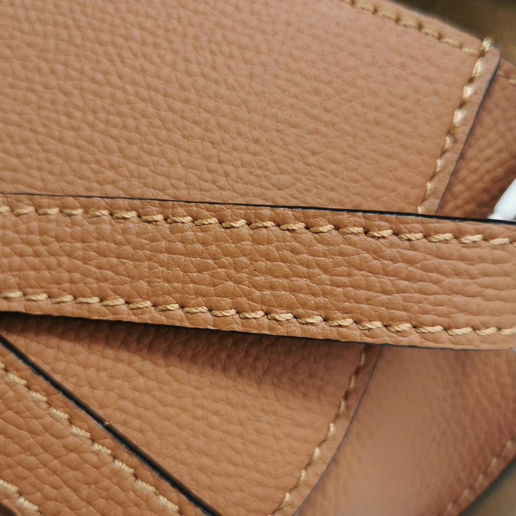 Loewe Crossbody 321.12.U62-3639