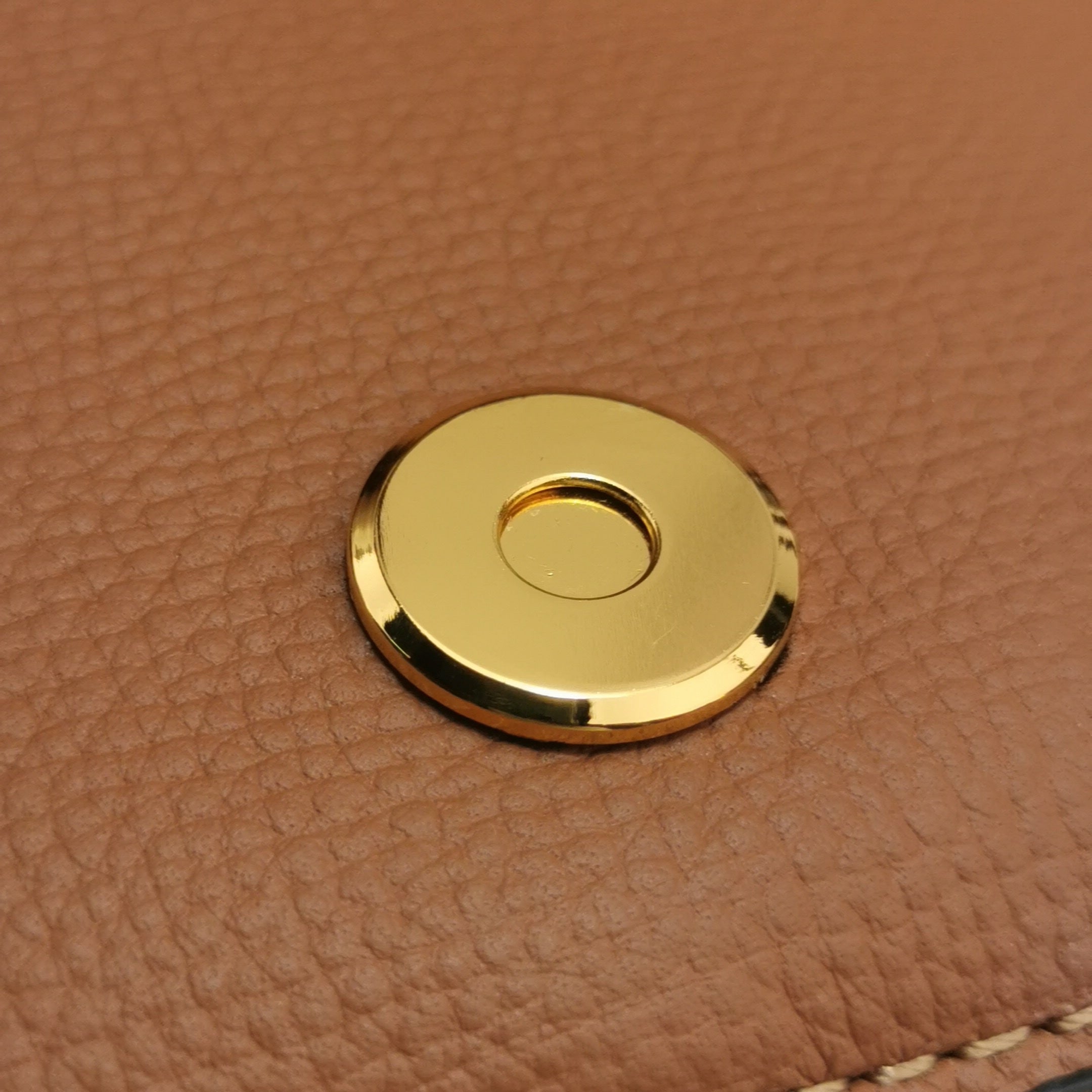 Loewe Crossbody 321.12.U62-3639
