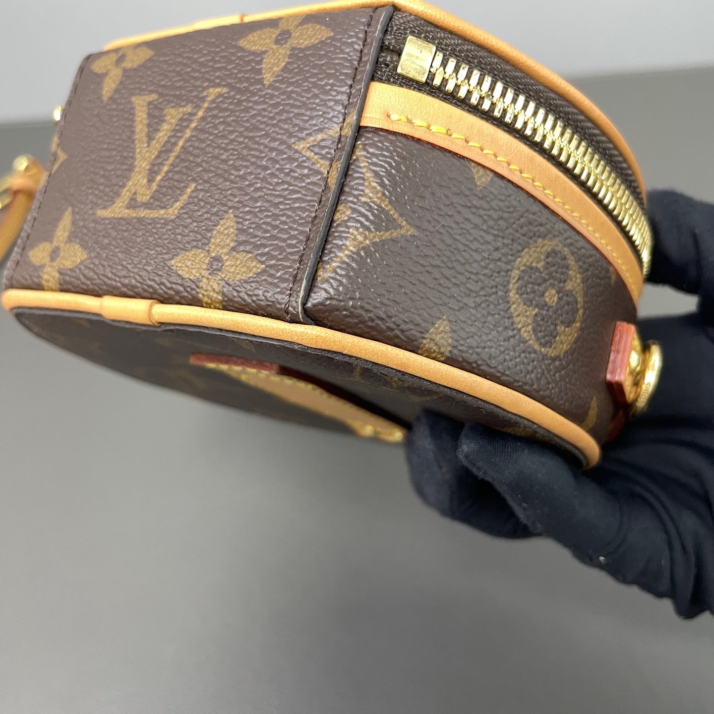 Louis Vuitton Crossbody
