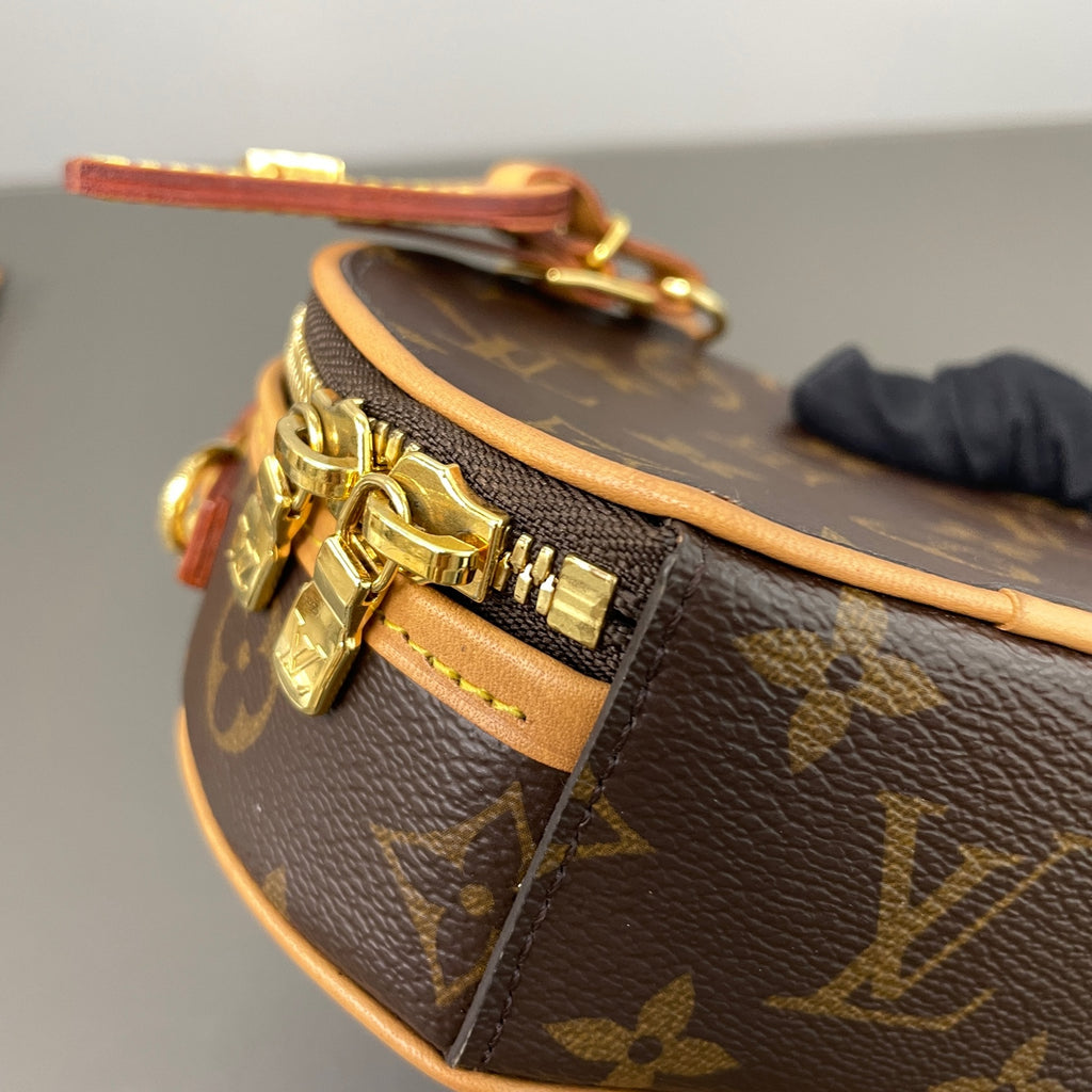 Louis Vuitton Crossbody