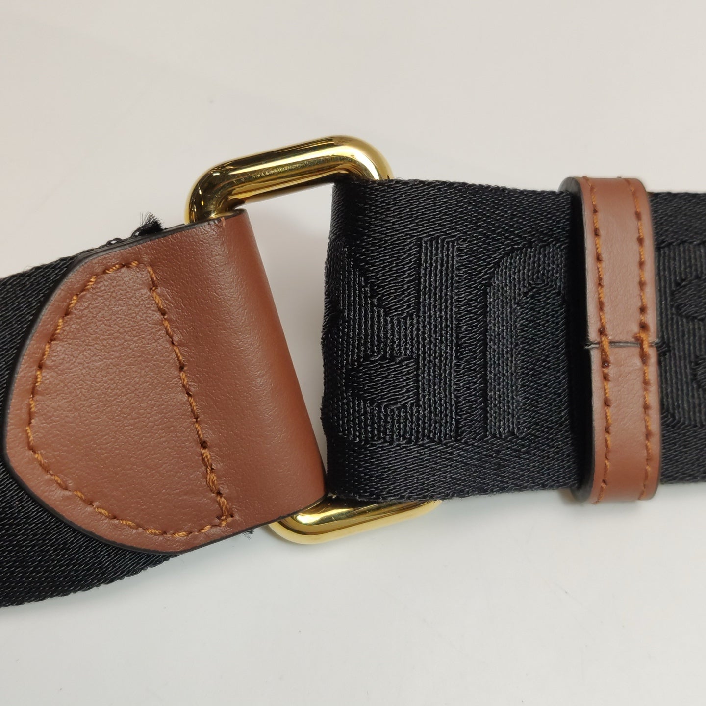 Burberry Crossbody 80264321