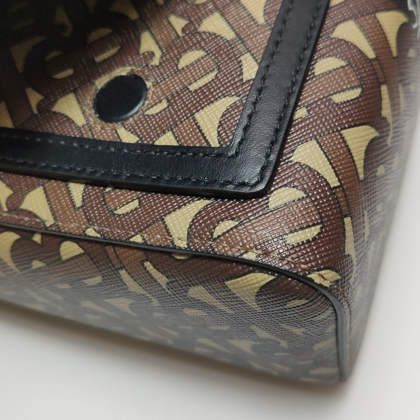 Burberry Crossbody 80264321