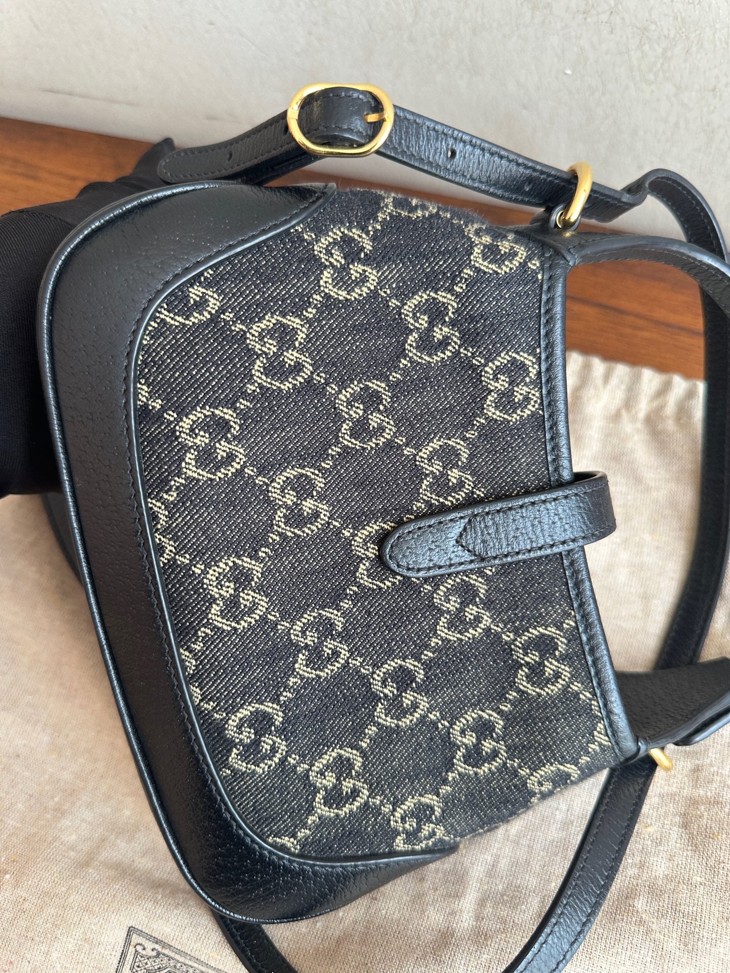 Gucci Canvas Black 685127-UN3AG-1294