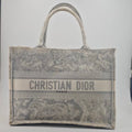 Dior M1296ZRGO_M932