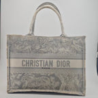Dior M1296ZRGO_M932