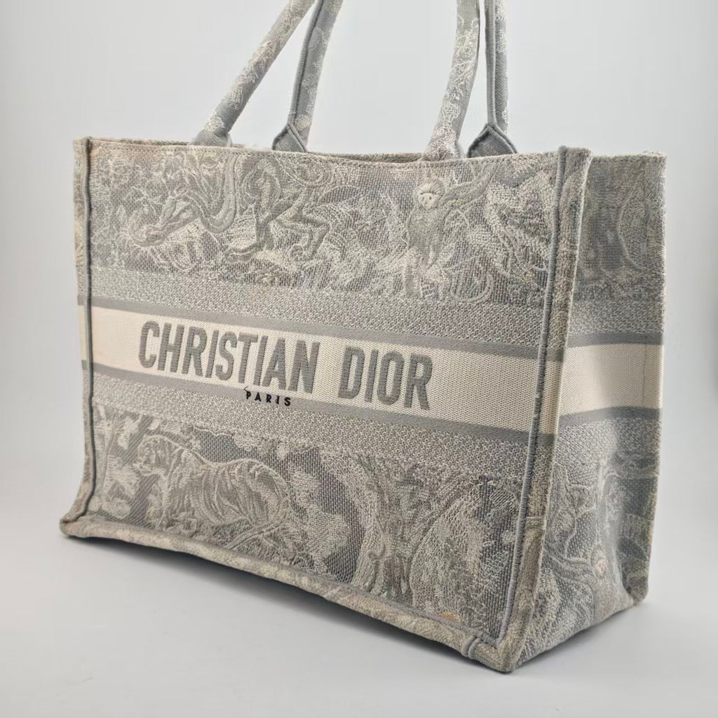 Dior M1296ZRGO_M932