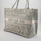 Dior M1296ZRGO_M932