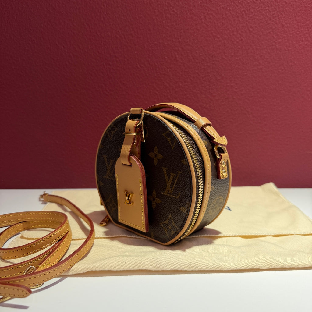 Louis Vuitton MINI HAT BOX Handbag 12 x 6.5 x 13 M83575