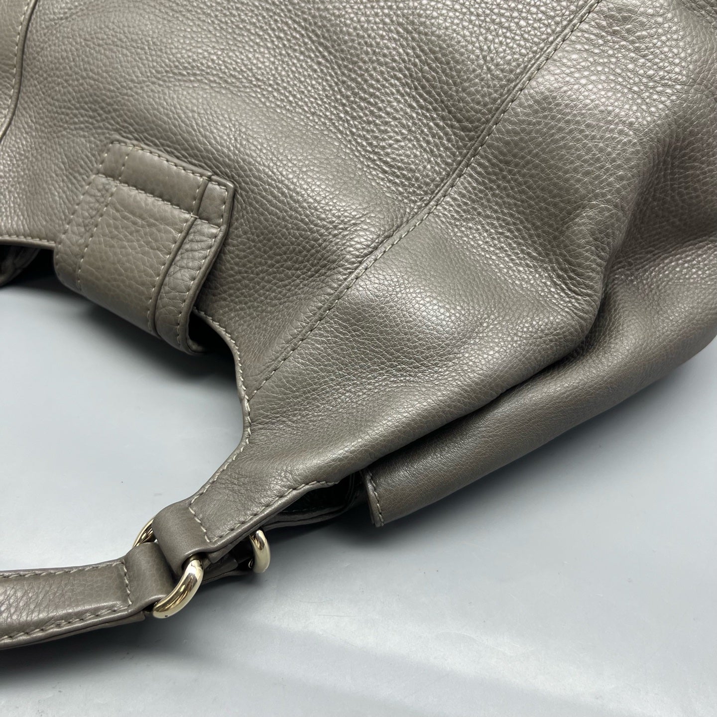 Gucci Gray Shoulder Bag