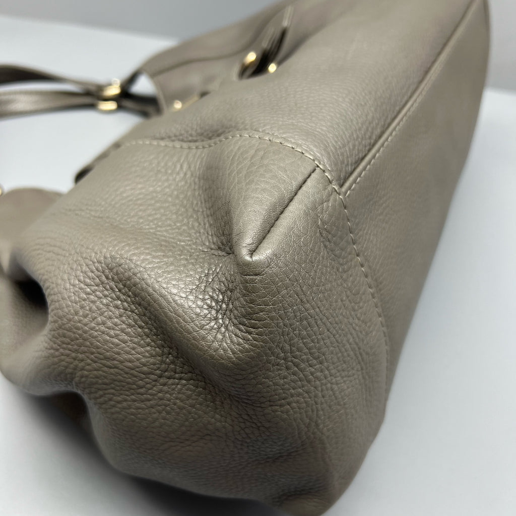 Gucci Gray Shoulder Bag