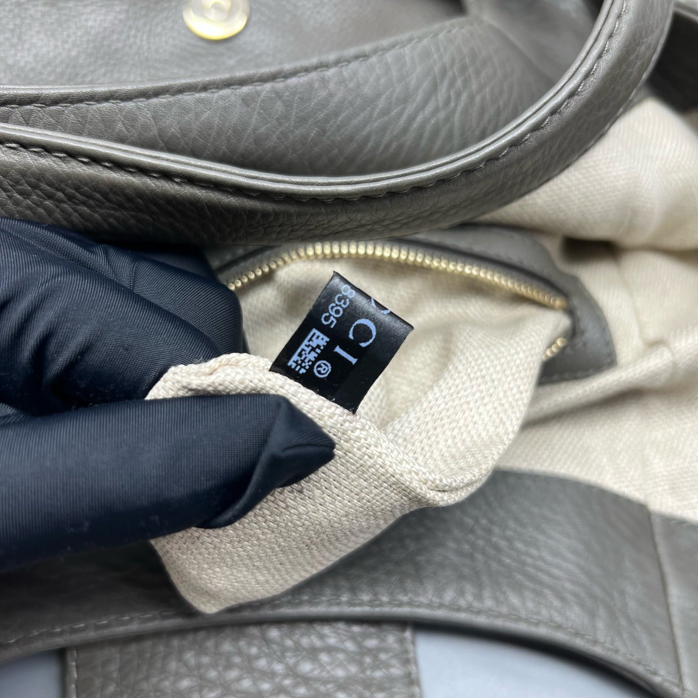 Gucci Gray Shoulder Bag