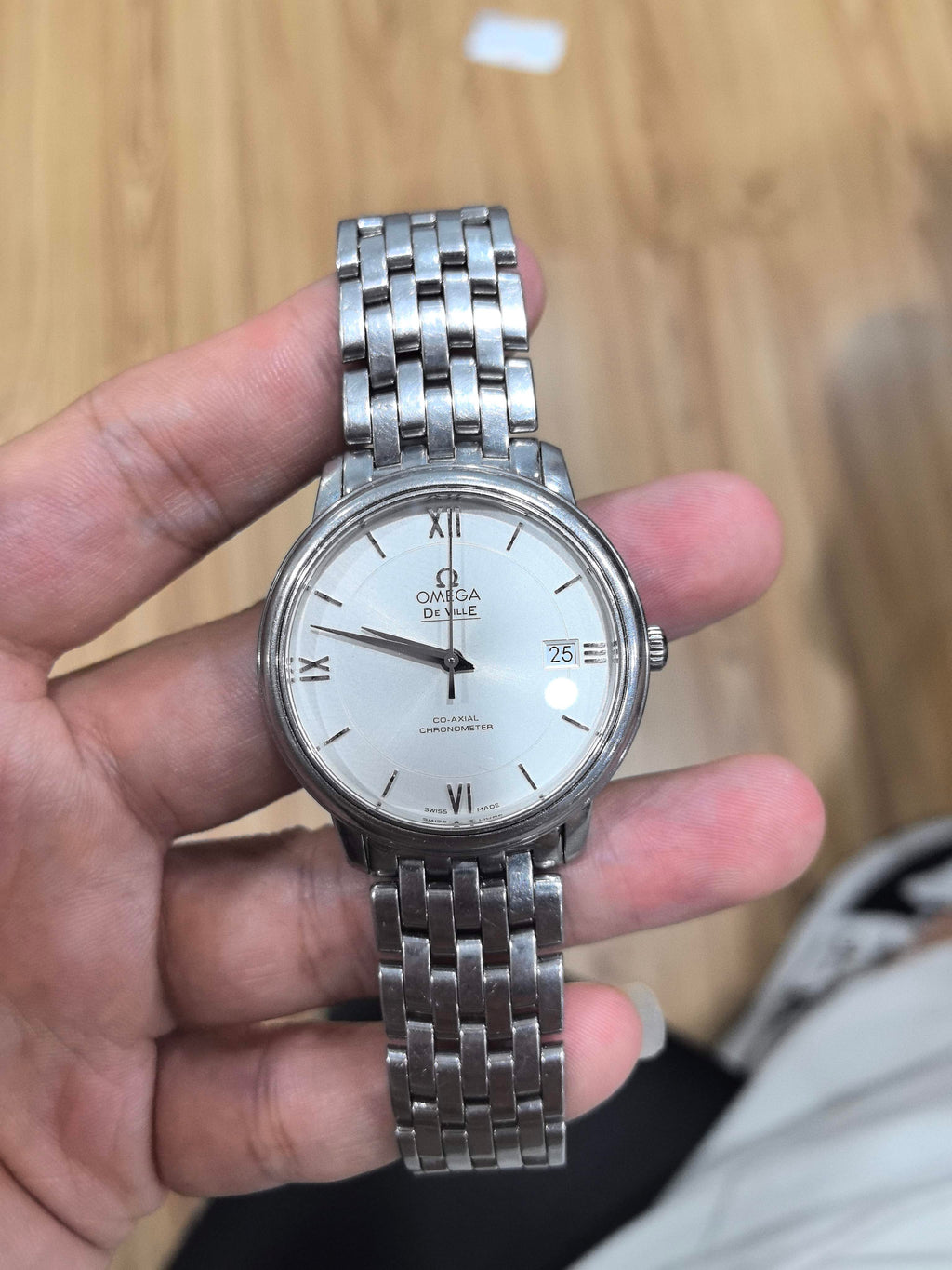 Omega Flying Disc Series 36.8 424.10.37.20.02.001