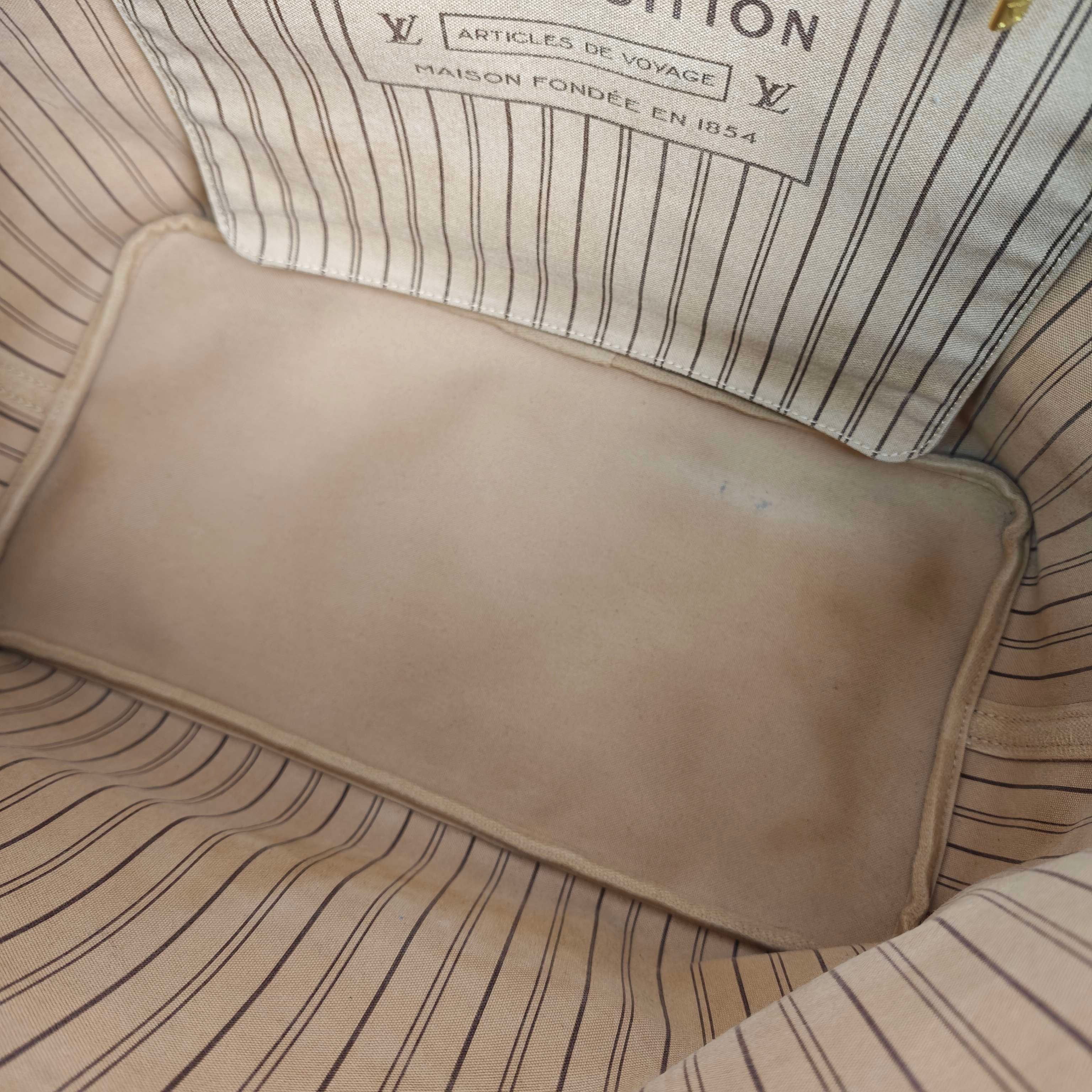 Louis Vuitton Beige
