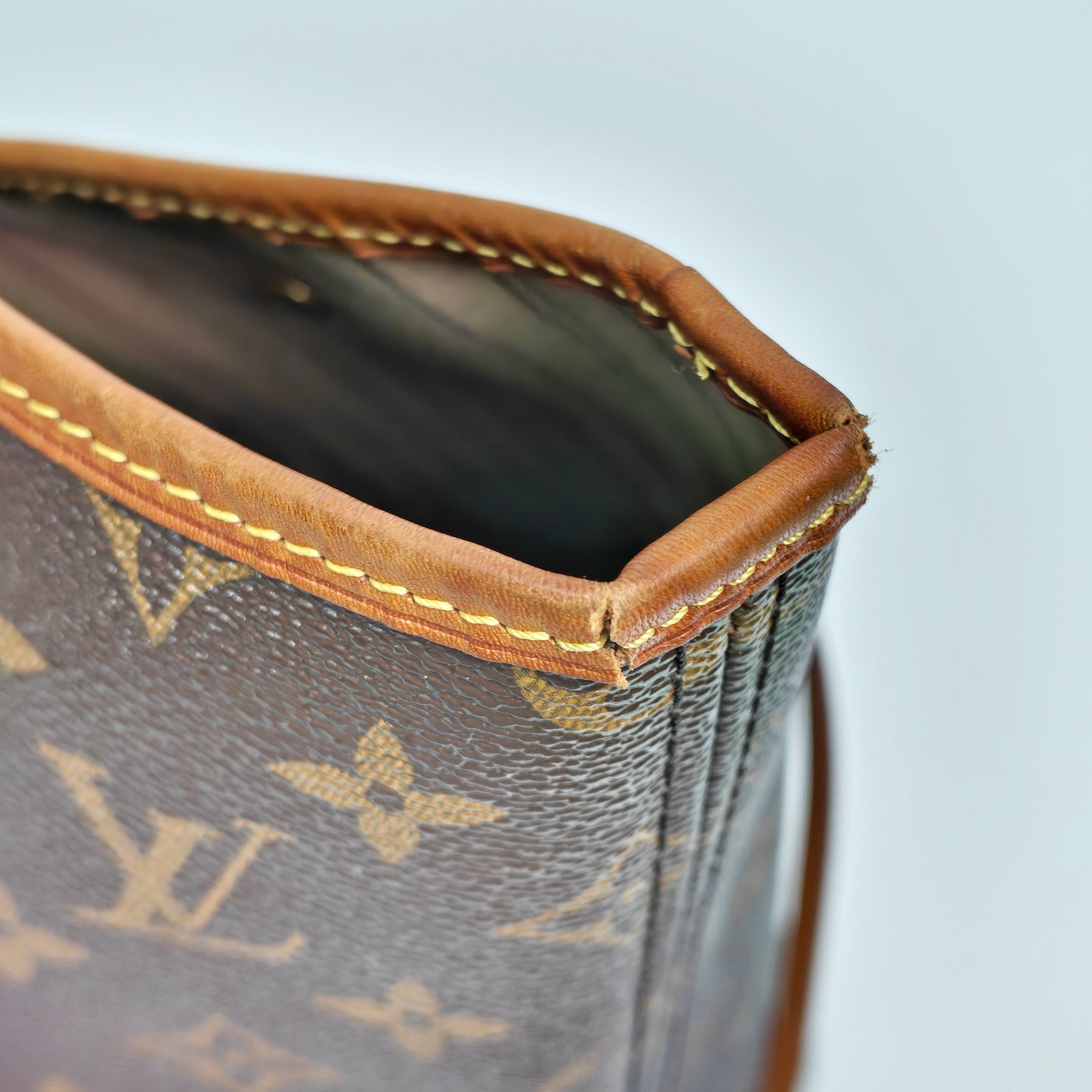 Louis Vuitton Beige