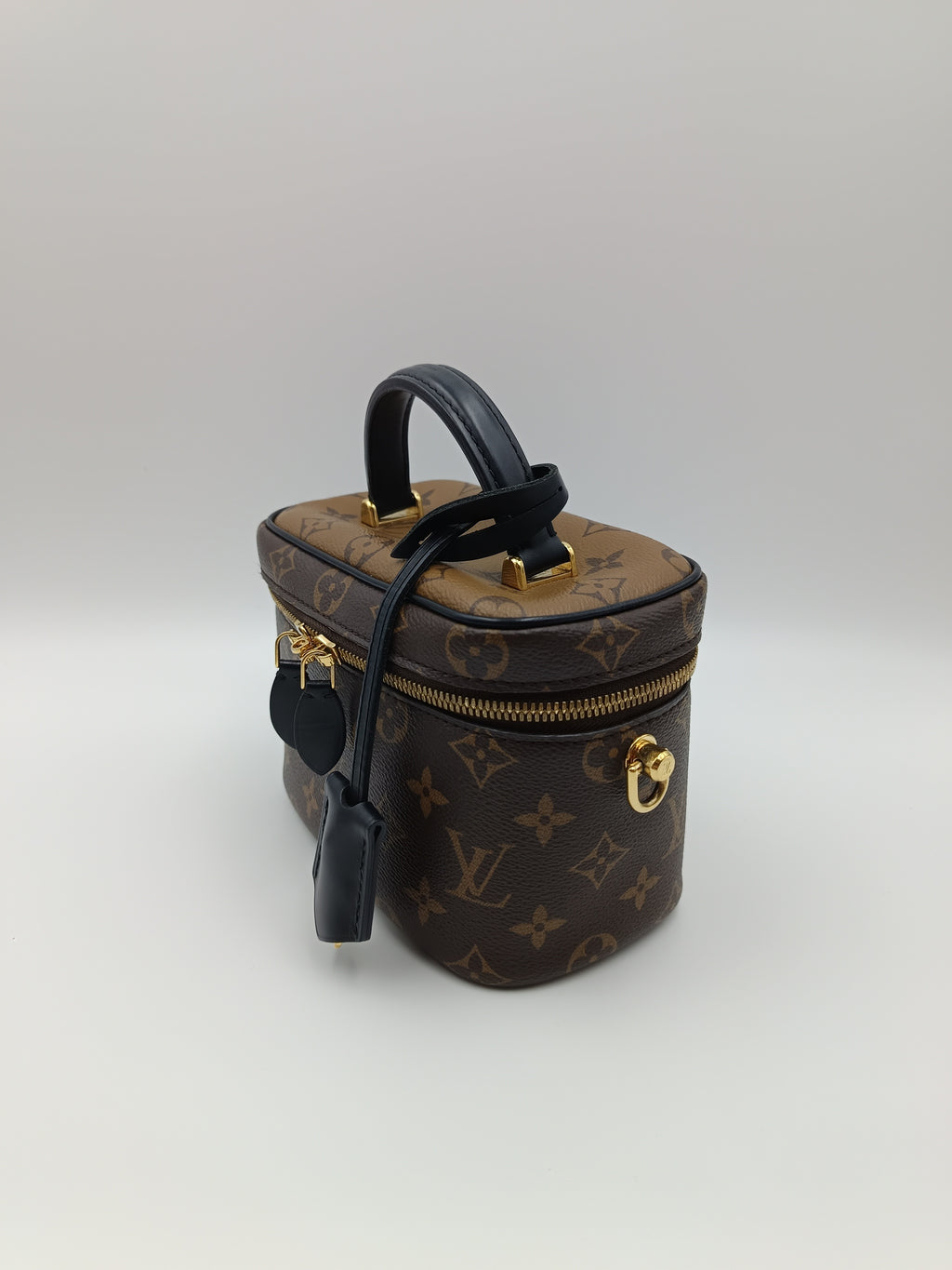 Louis Vuitton Metal