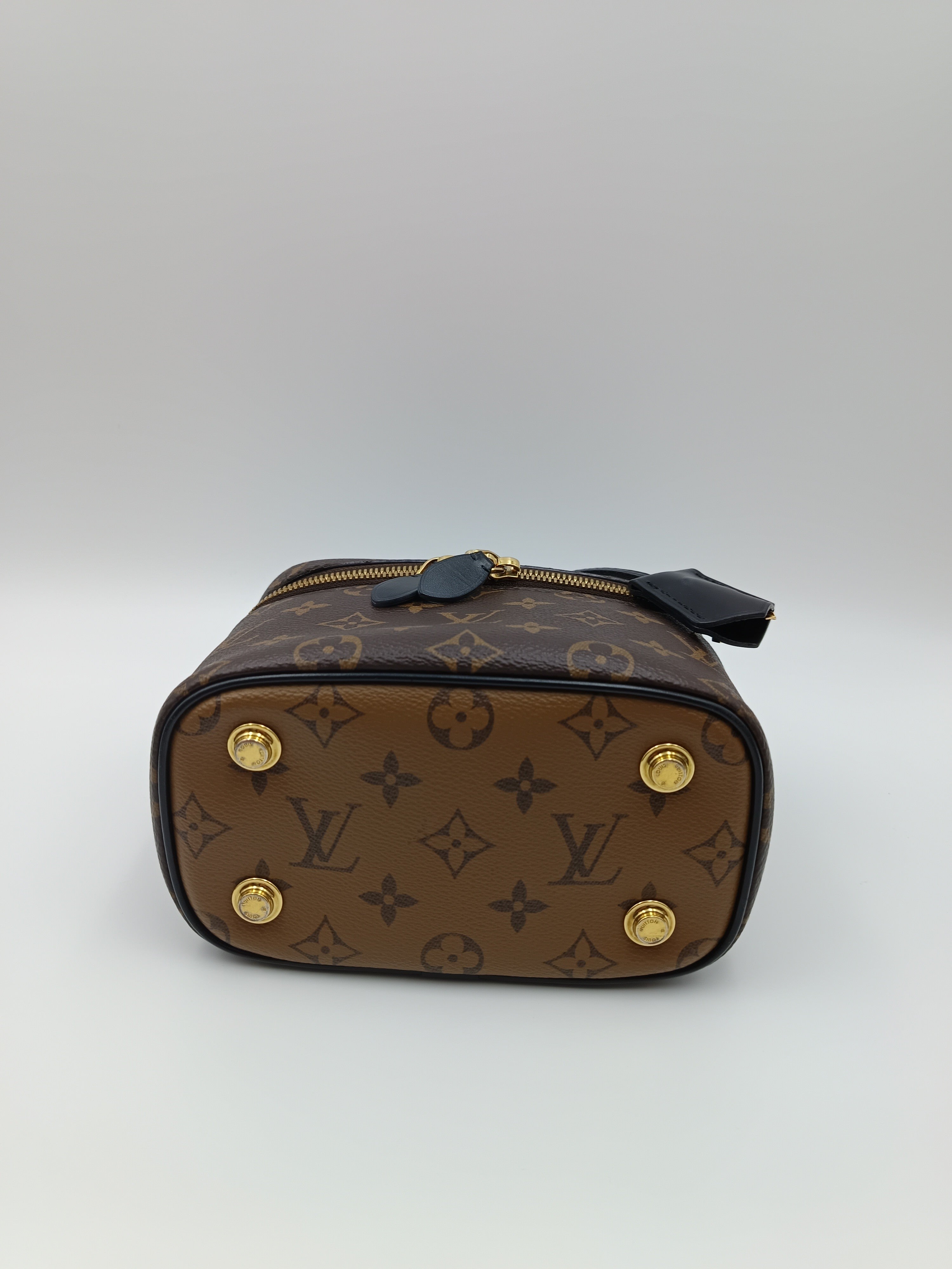 Louis Vuitton Metal