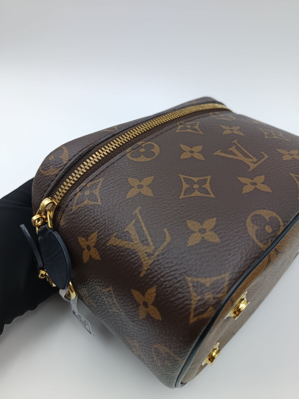 Louis Vuitton Metal