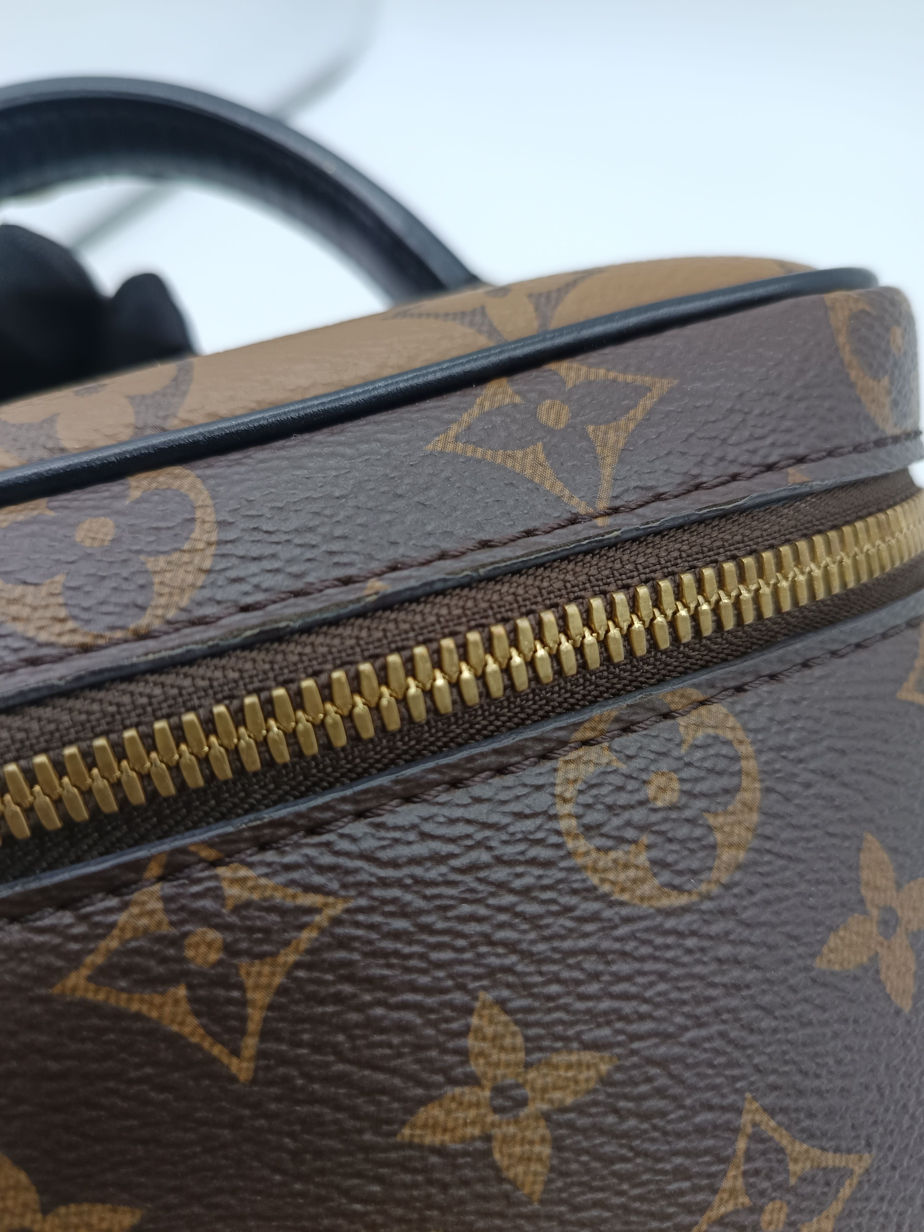 Louis Vuitton Metal
