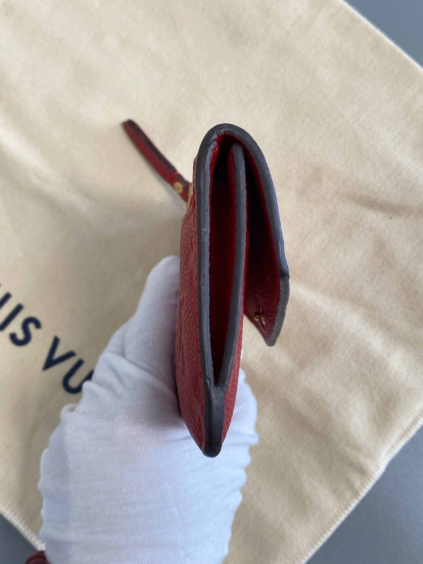 Louis Vuitton Red M58879