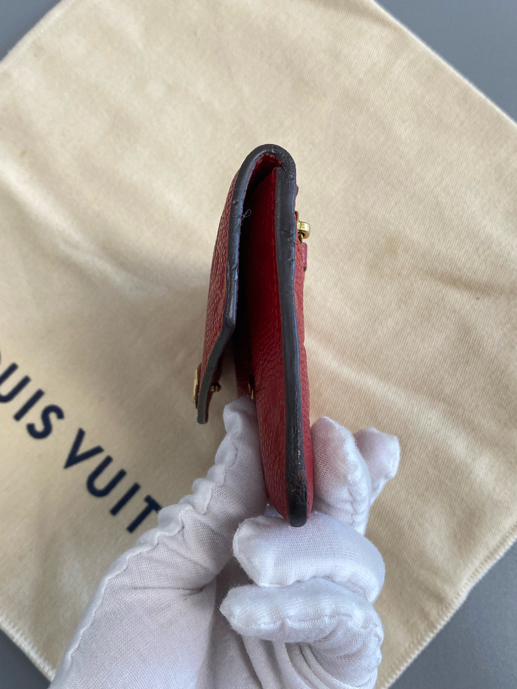 Louis Vuitton Red M58879