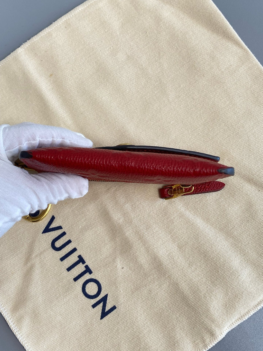 Louis Vuitton Red M58879