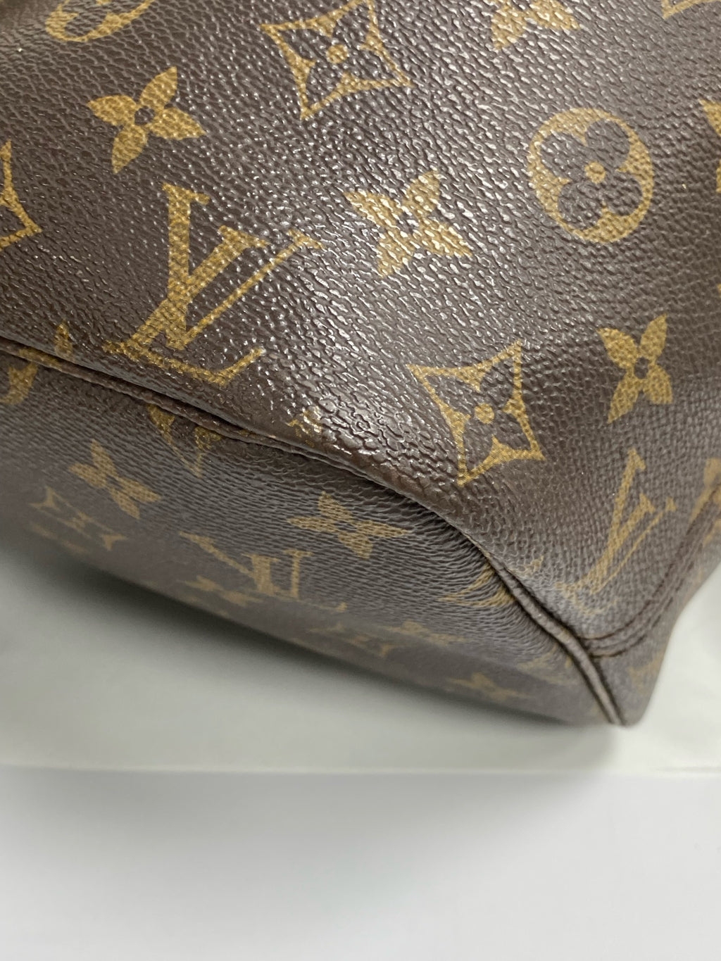Louis Vuitton Tote