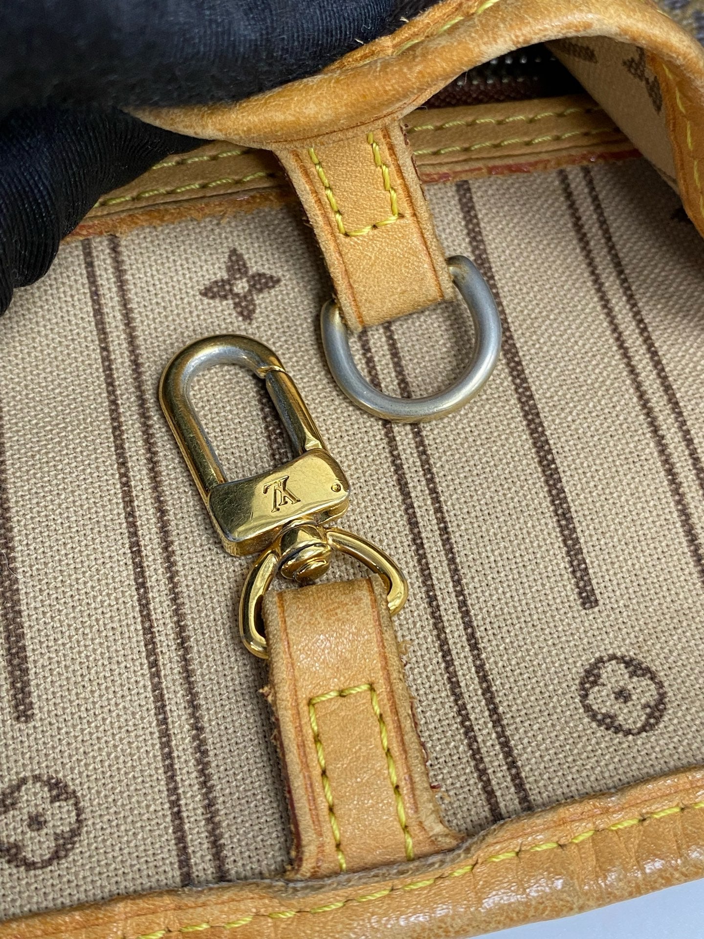 Louis Vuitton Tote